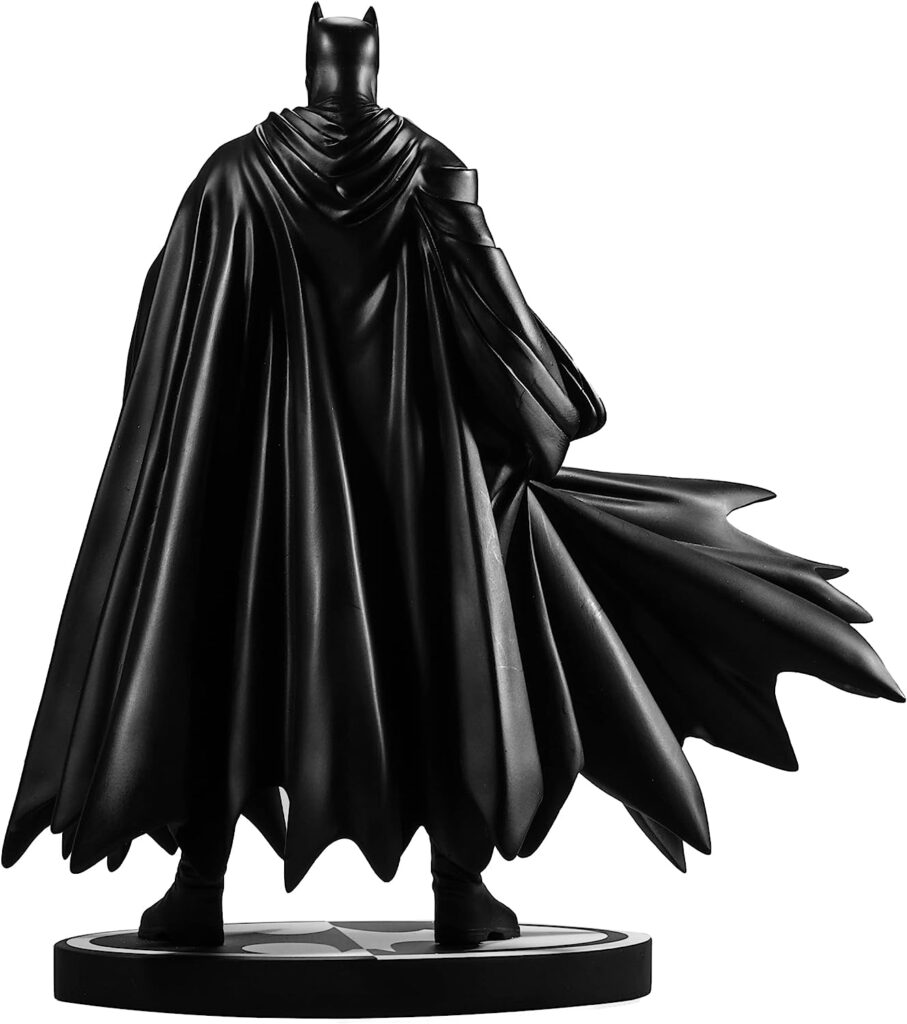 McFarlane Toys - DC Direct Batman by Lee Weeks (Batman Black White) Statue