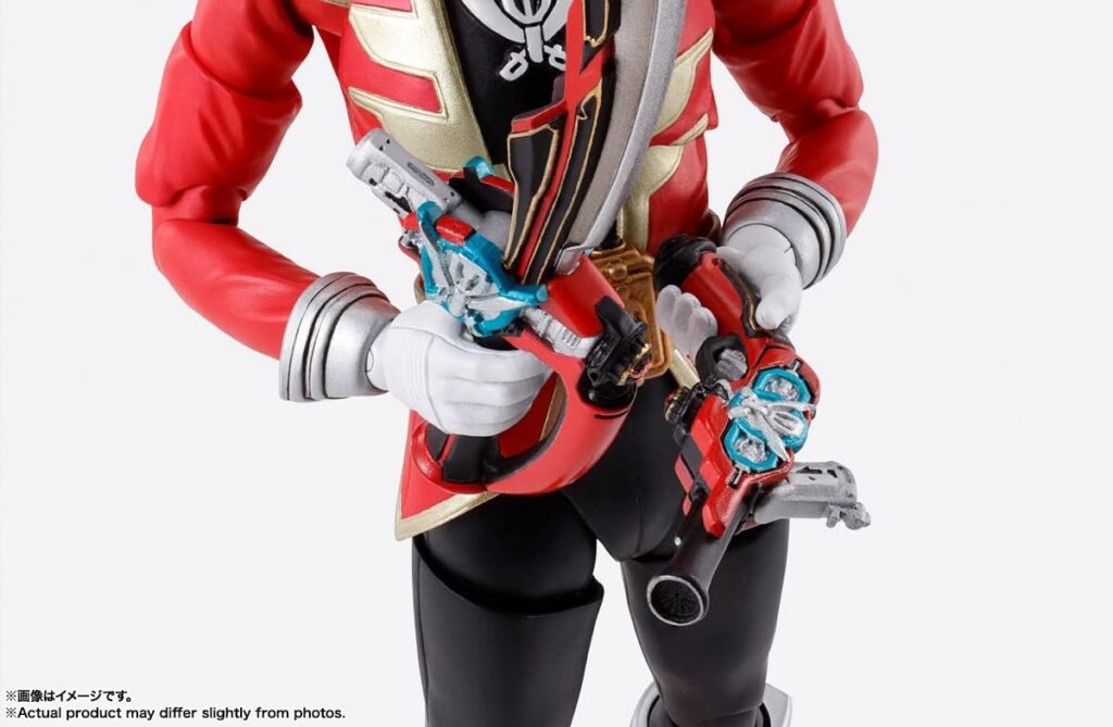 S.H. Figuarts (Shinkocchou Seihou) Pirate Sentai Gokai Red, Approx. 5.7 inches (145 mm), PVC ABS Painted Action Figure