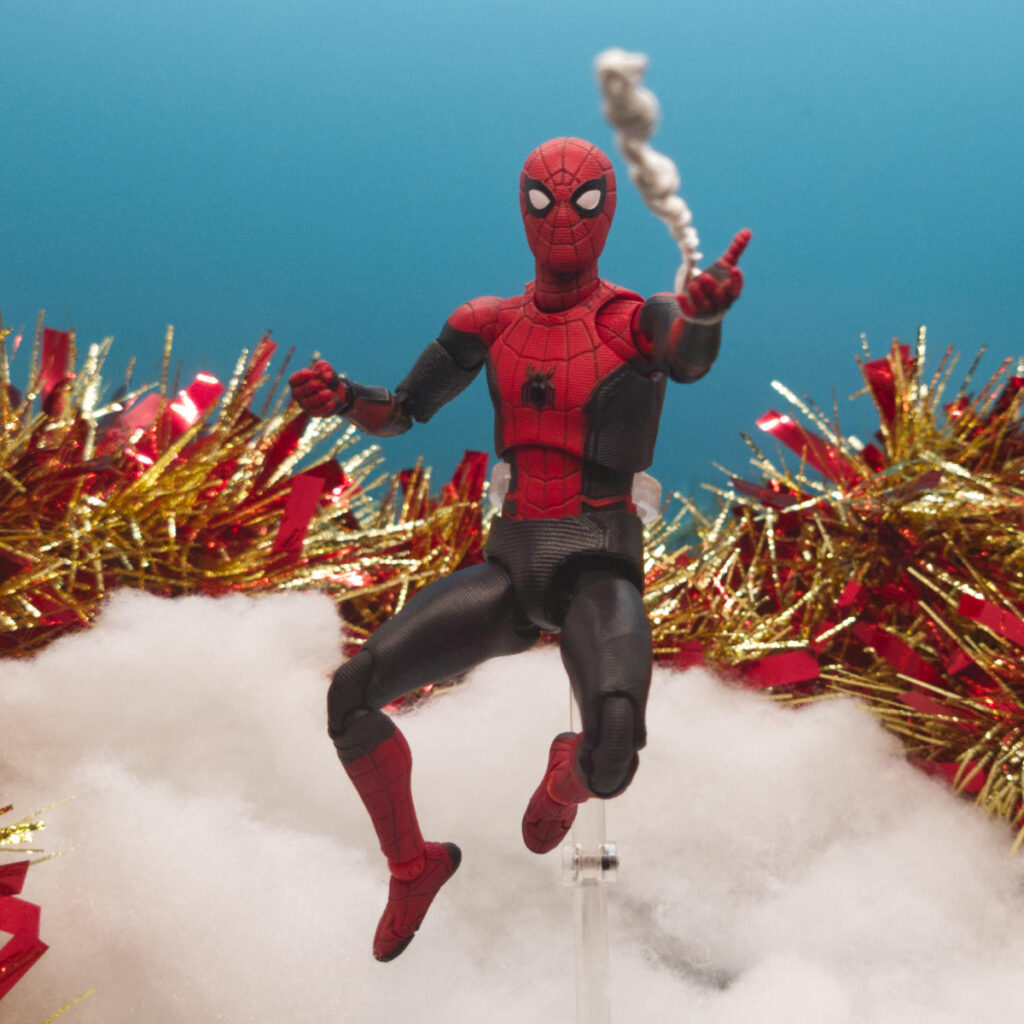 Top 10 Must-Have Mafex Action Figures - Heroic Pose